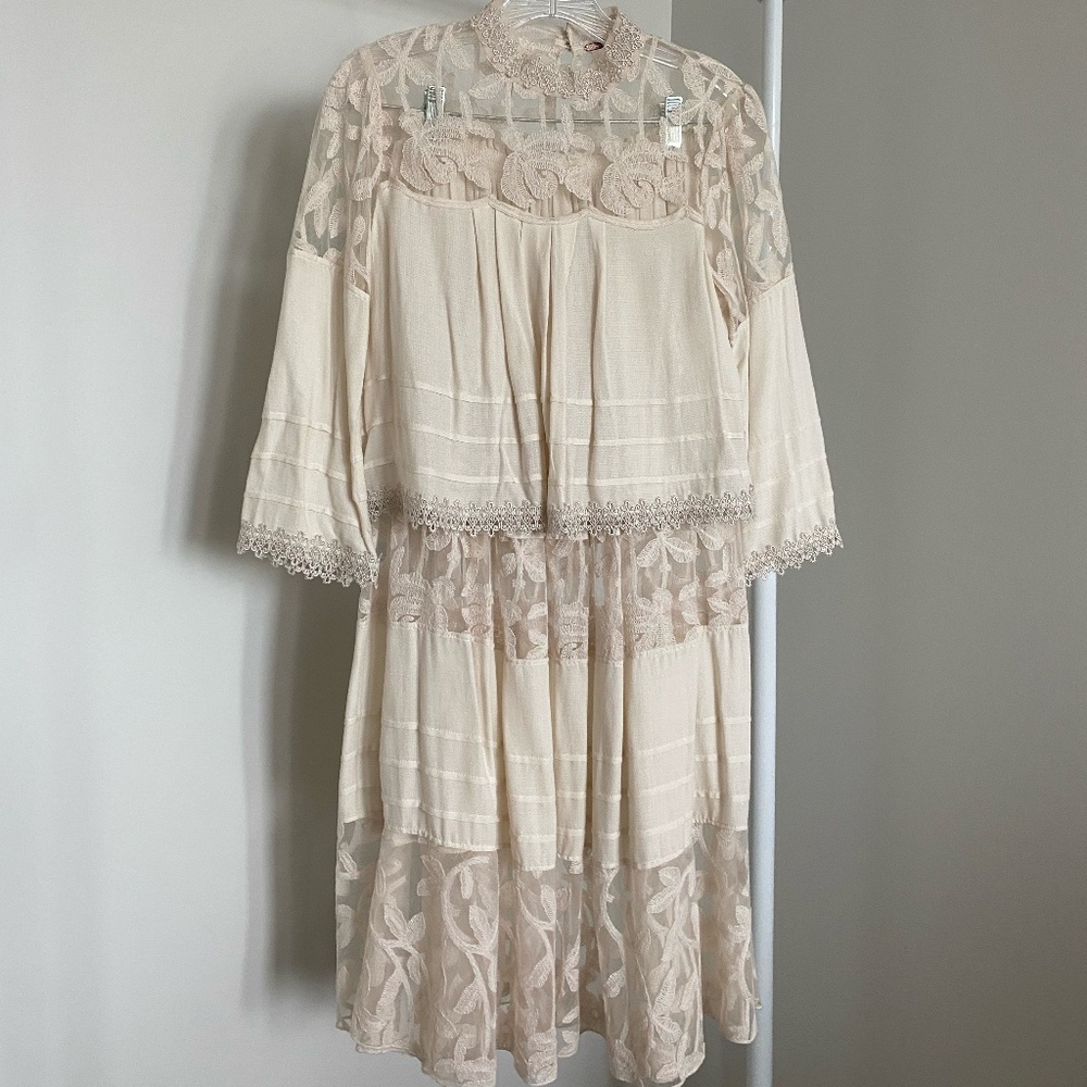 Free People Lace Cream Set